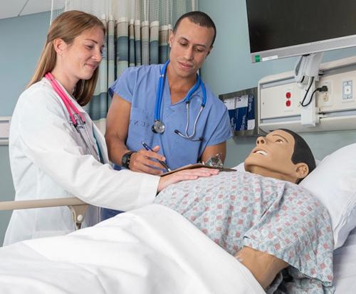 RN students work with SimMan to develop skills